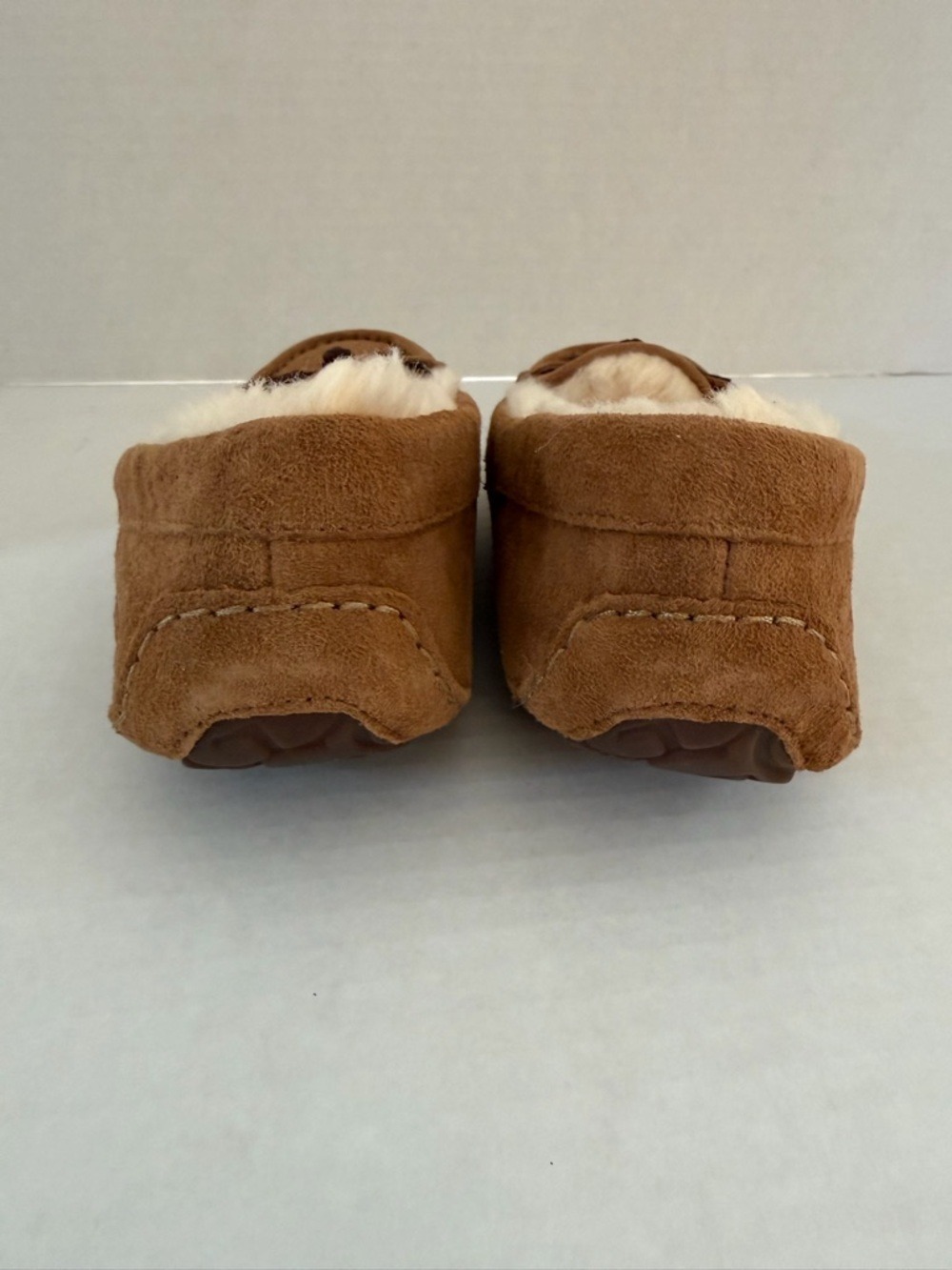 UGG Australia W Suki Moccasin Slippers - Chestnut - Size 7 - New in Box! - Picture 4 of 11